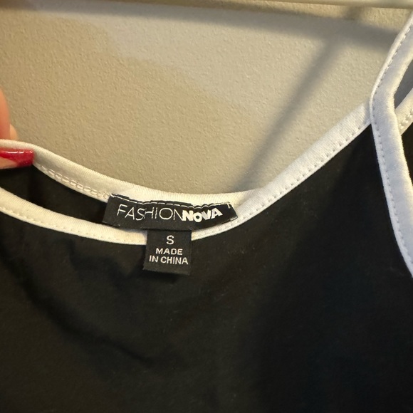 Fashion nova jump suit - Picture 2 of 2